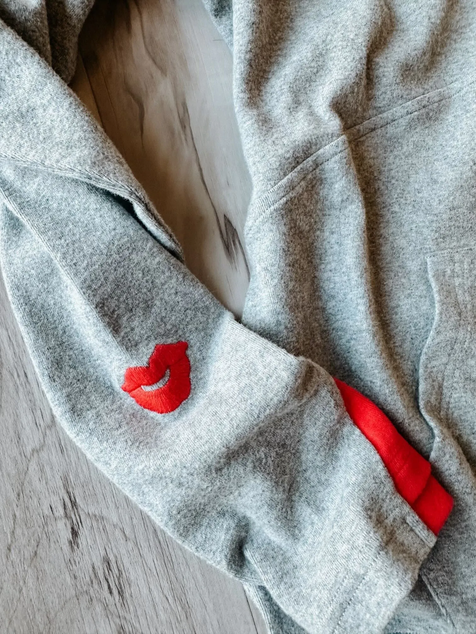 Ampersand Avenue Fullzip Sweatshirt - Hugs & Kisses