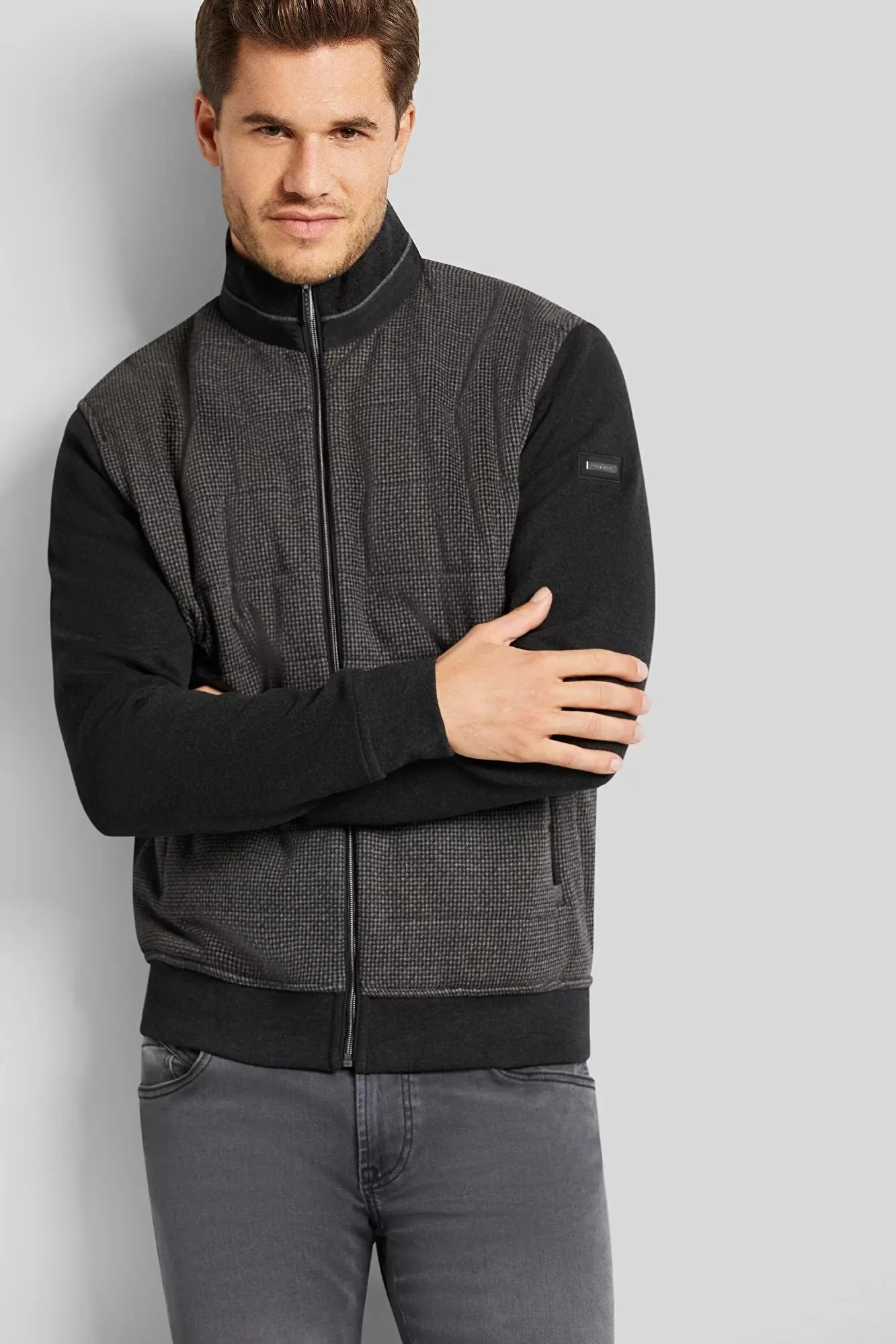 Long Sleeve Herringbone Full Zip Knit 8750-45052